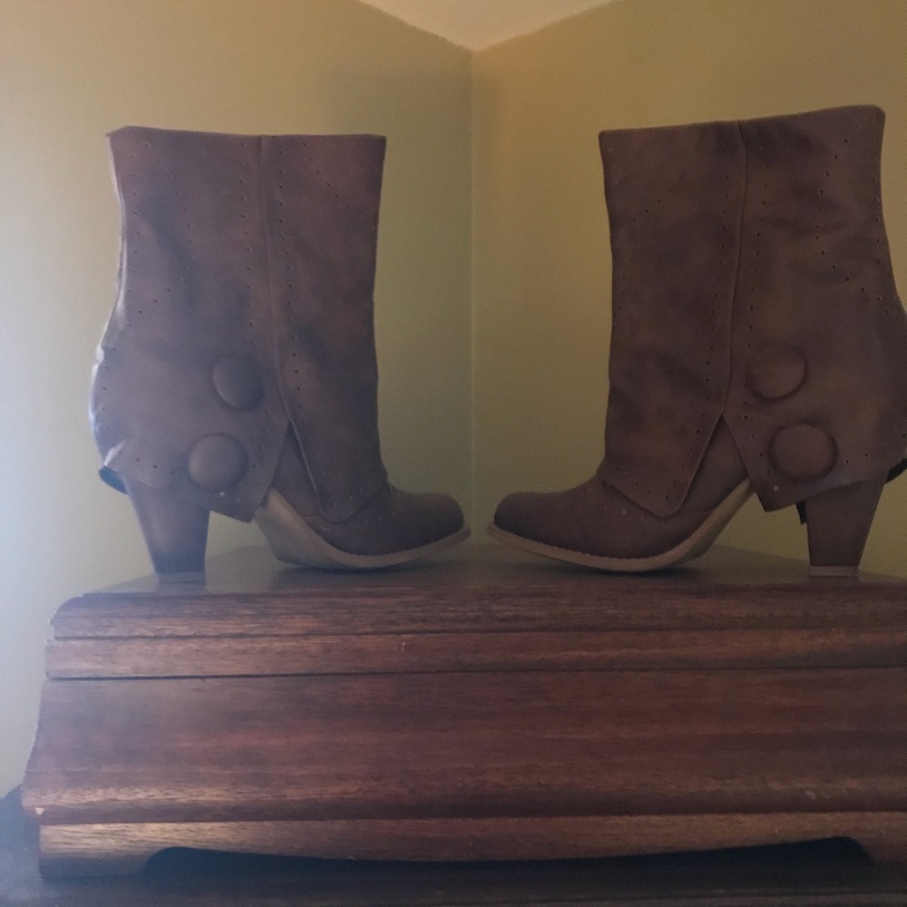 Brown boots